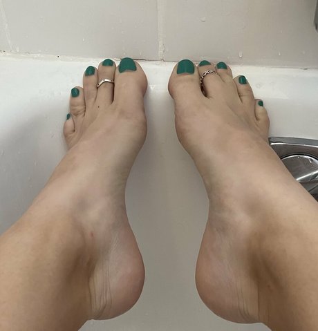 sashasfeetishxo leaks onlyfans