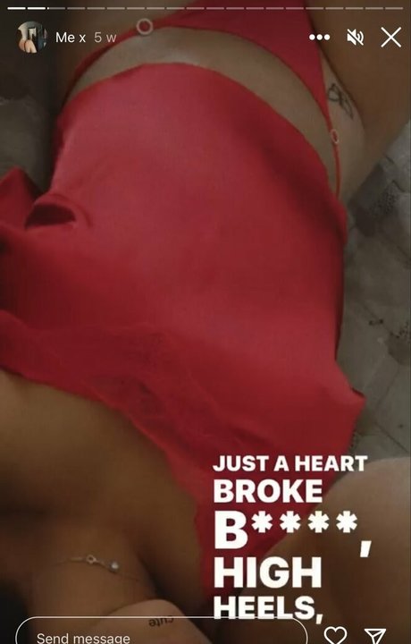 Ebony Maisie porn onlyfans leak