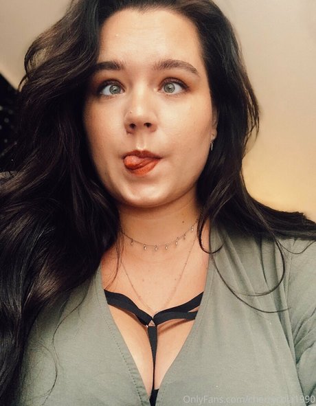 Cherrycola1990 nude onlyfans leaks