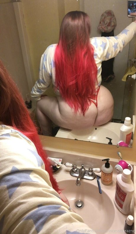 phattiefawn onlyfans striptease