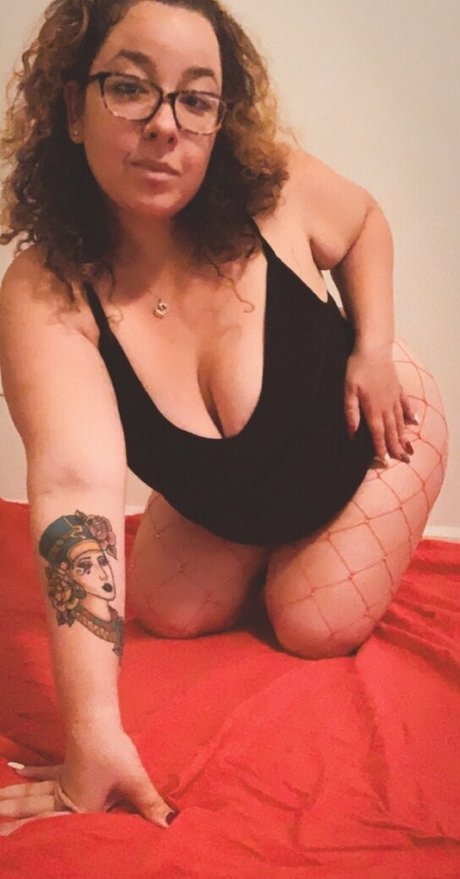 queenkenz28 onlyfans sextape leak