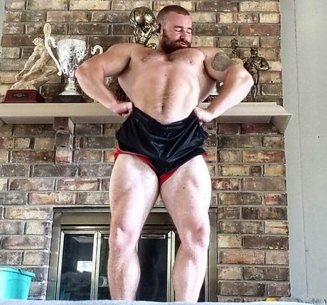 beefbeast onlyfans boobs