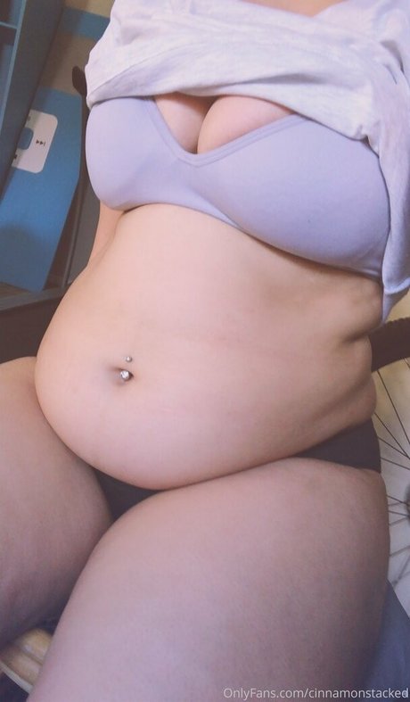 cinnamonstacked nudes onlyfans leak