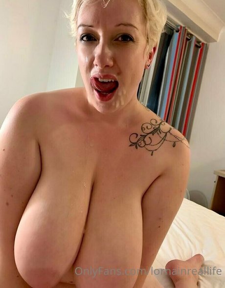 colourful cougar onlyfans boobs