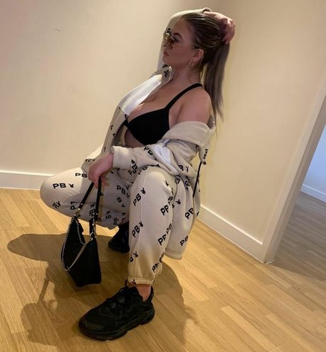 Alexandra Spencer onlyfans leak nude