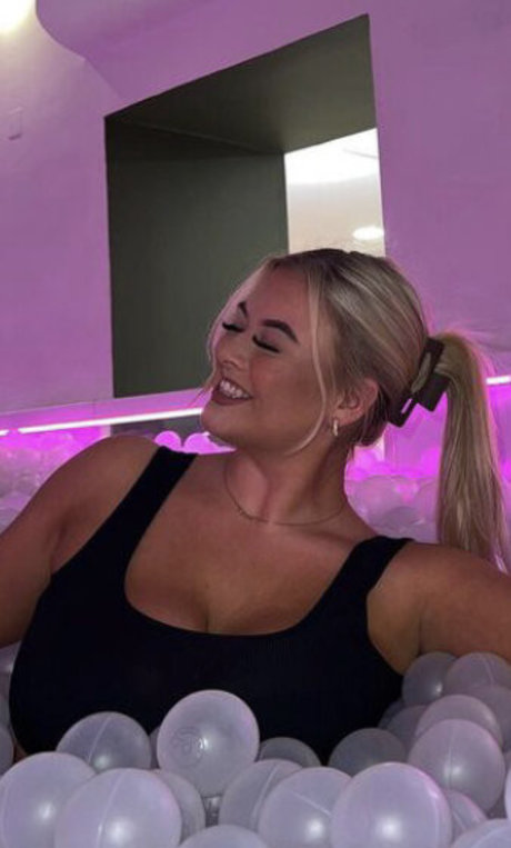 Alexandra Spencer onlyfans xxx