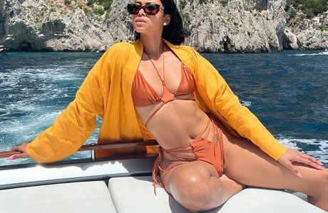 Eniko Hart onlyfans nude pictures