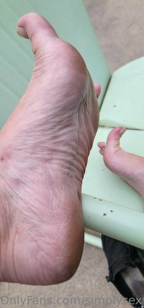 simplysexysage onlyfans star