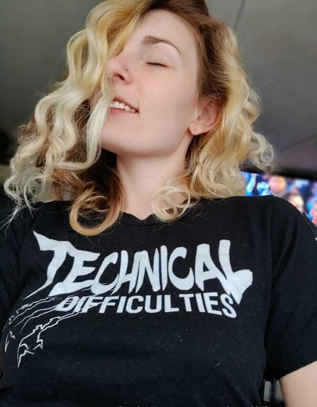 badbluebee onlyfans leaked