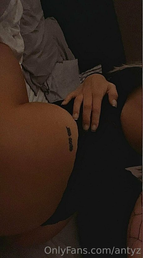 antyz topless onlyfans