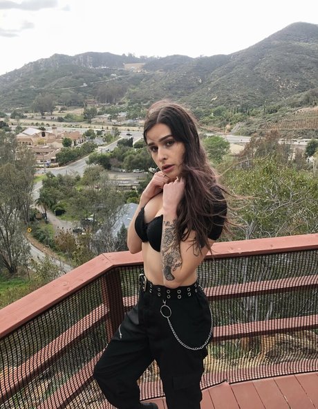 tatteddbeautyy onlyfans fotos