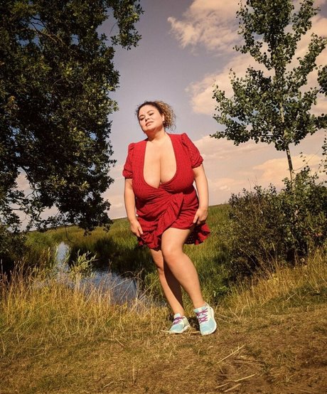 Anna Katz topless onlyfans