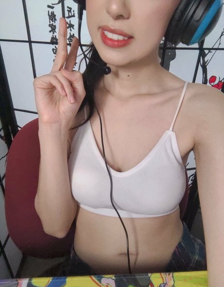 kitsune hana onlyfans leajs