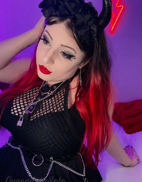 queenleiafree onlyfans model photo