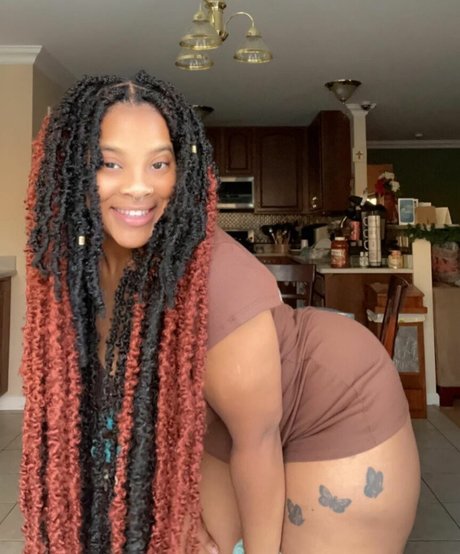 KandiiiKain nude onlyfans pics