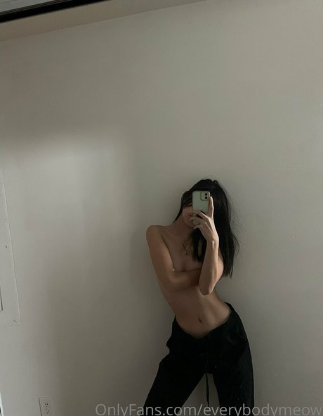 everybodymeow only fans leaks