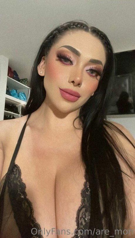 are mon only fans naked