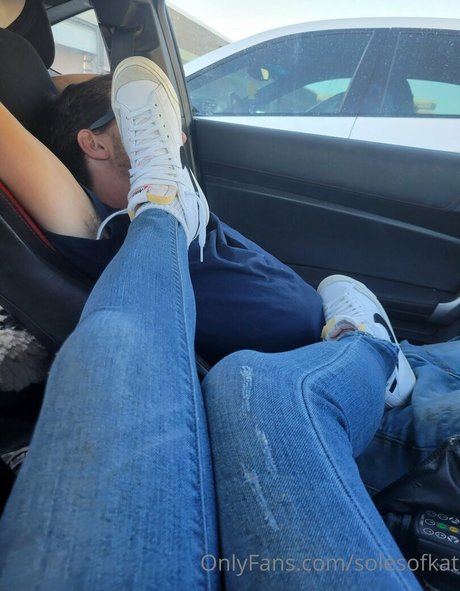 solesofkat onlyfans photo