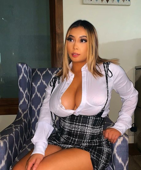 Thestarvasquez leak onlyfans nude