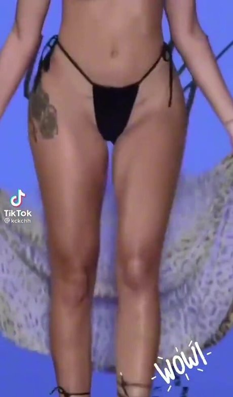 Renee Estella onlyfans free content