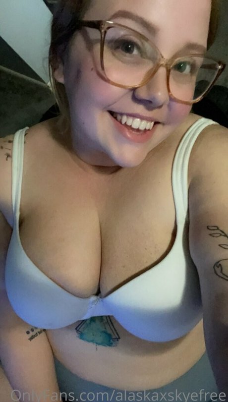 alaskaxskyefree onlyfans leaks.