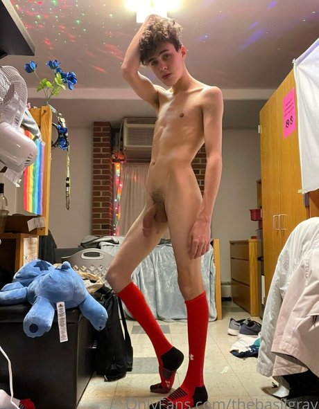 basilgray nudes onlyfans