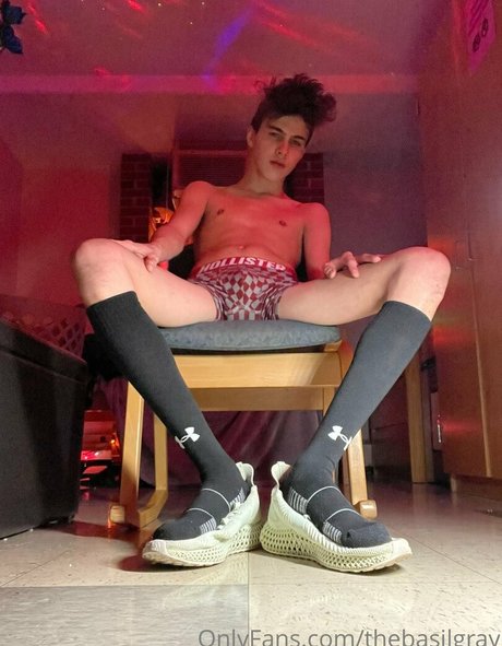 basilgray only fans nude leaks