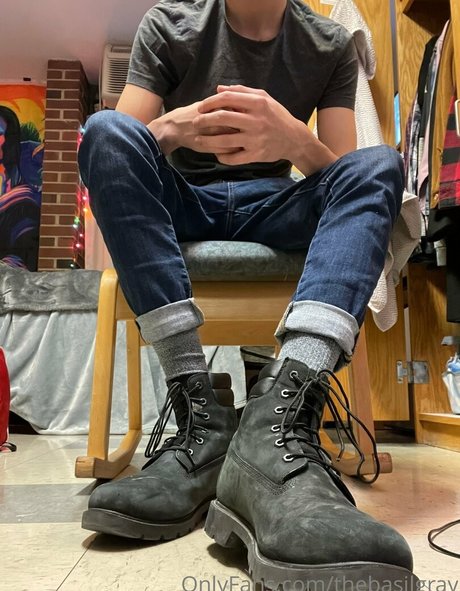 basilgray onlyfans model photos