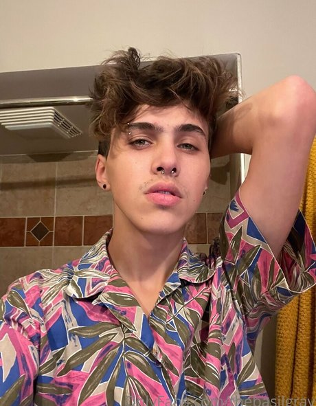 basilgray onlyfans naked leak