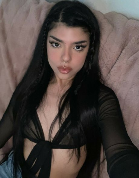 cyberiariley leaked onlyfans photos