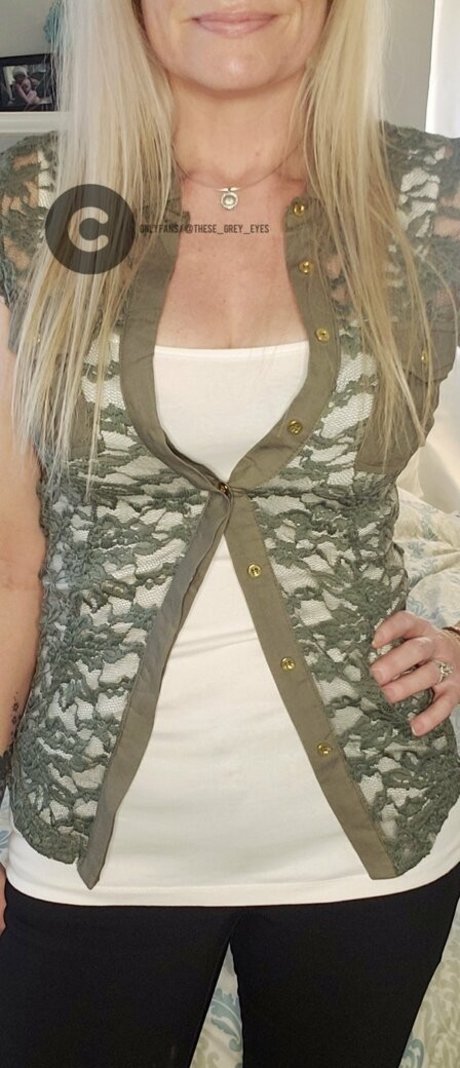 these grey eyes nude onlyfans