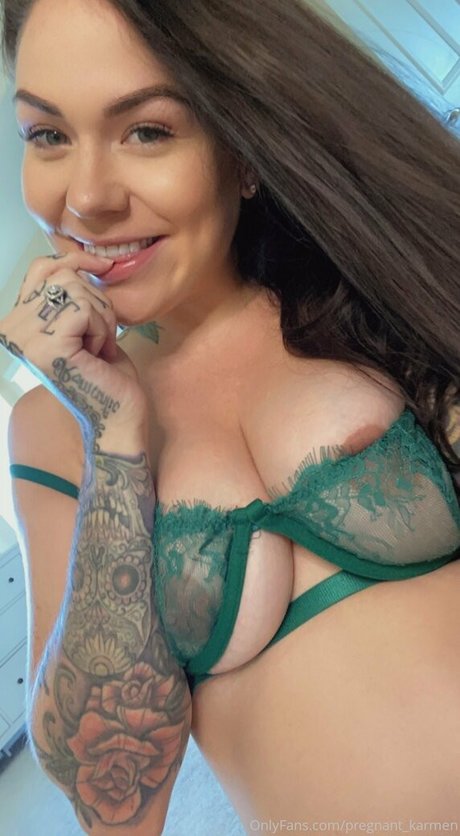 karmens library onlyfans nude pics