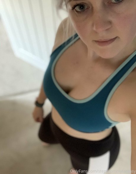 stepmommyfantasy onlyfans leak