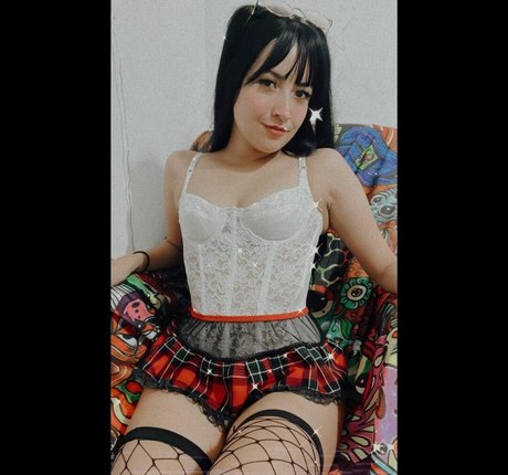 alicepagaany onlyfans content type