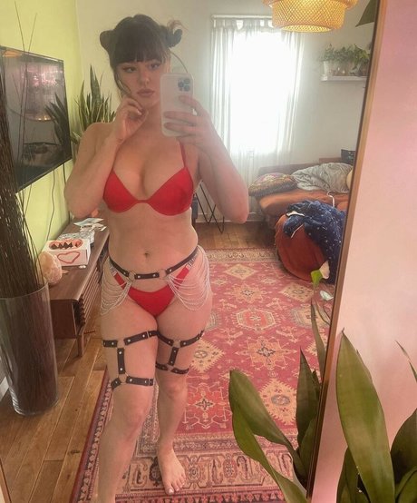 sunniestreams onlyfans model photo