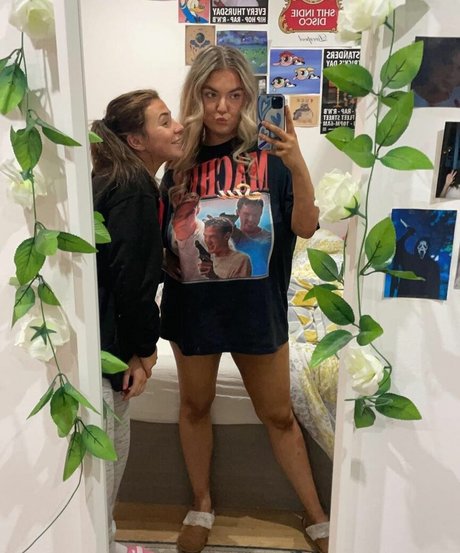 Katherine H naked onlyfans leaked