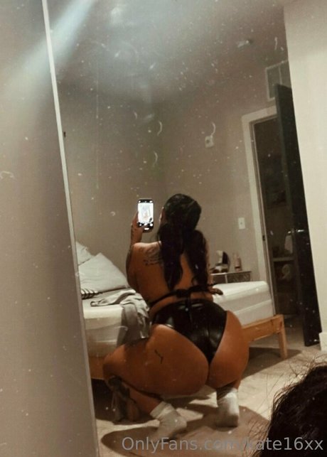 Kate16xx onlyfans pics