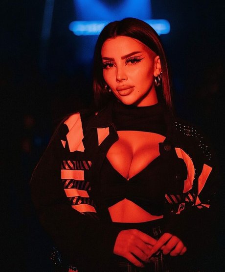 Vai Monroe onlyfans x