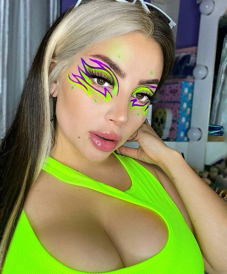 Vai Monroe leaked onlyfans sextape