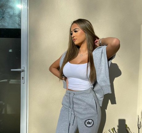 Camille Kathleen Bennetton only fans.