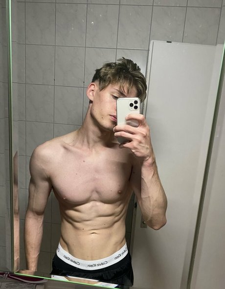 lucashallfree ass onlyfans