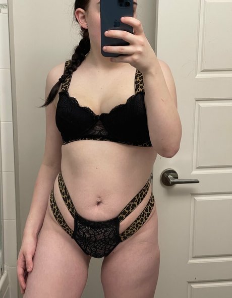 goddesslaylaaa only fans pic