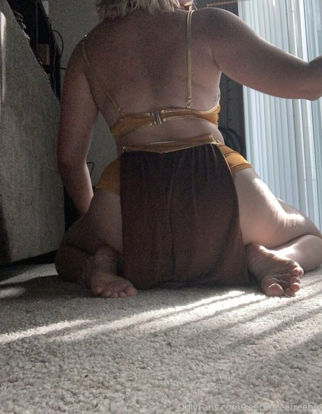 seeceeceefreebie onlyfans nudes