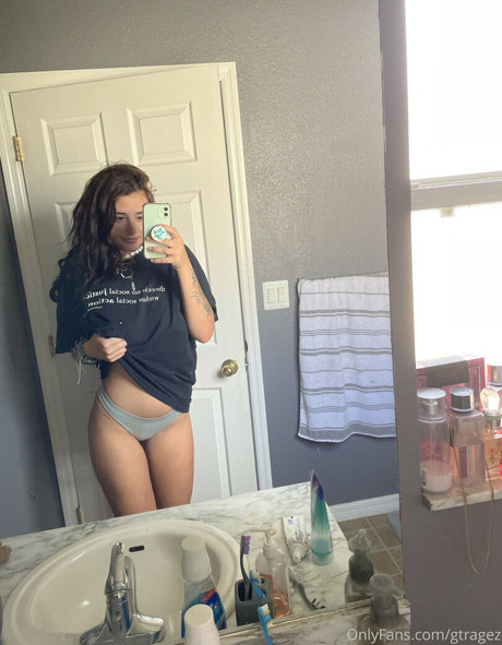 sashanorth onlyfans pic