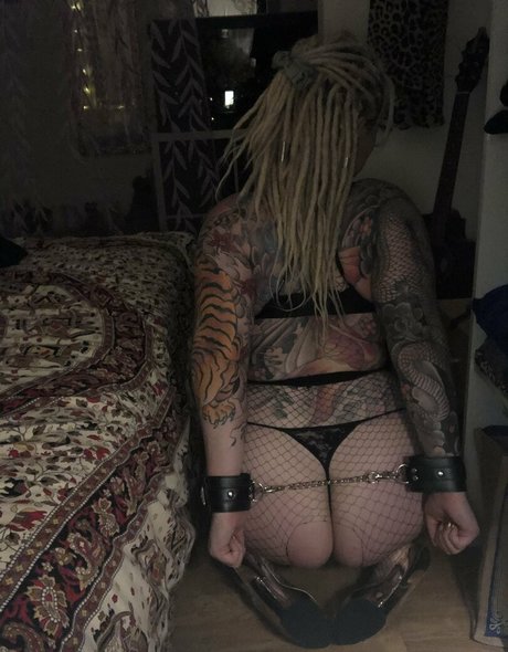 tattooedaprilfree leaked naked onlyfans
