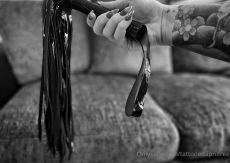 tattooedaprilfree onlyfans naked