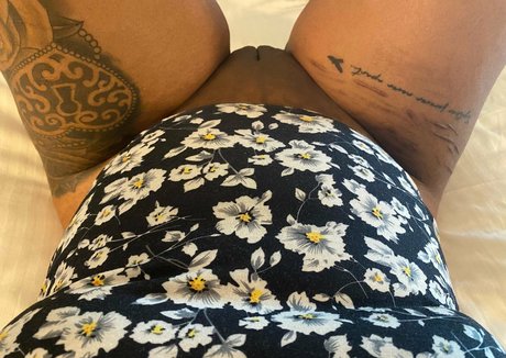 allysquirtss onlyfans xx