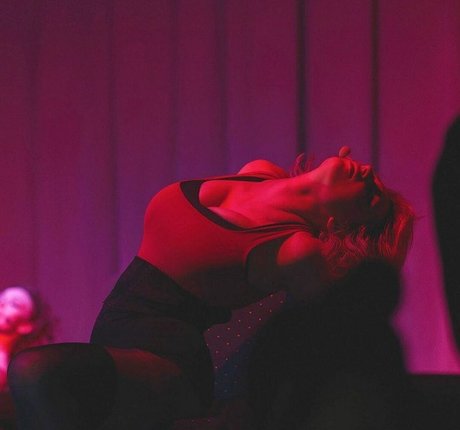 shemale big tits onlyfans hot sexy plate