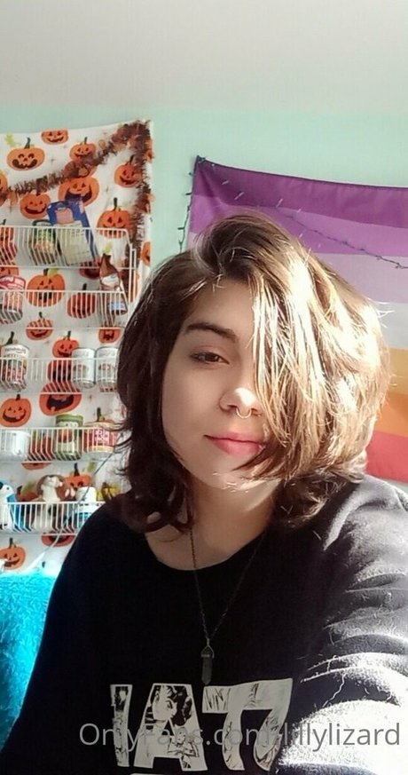 lillylizard free only fans