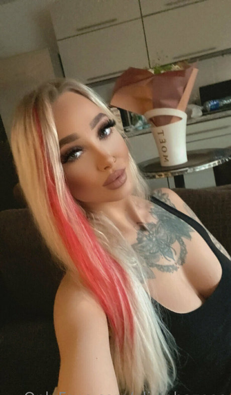 oliviahazeee onlyfans leaked free